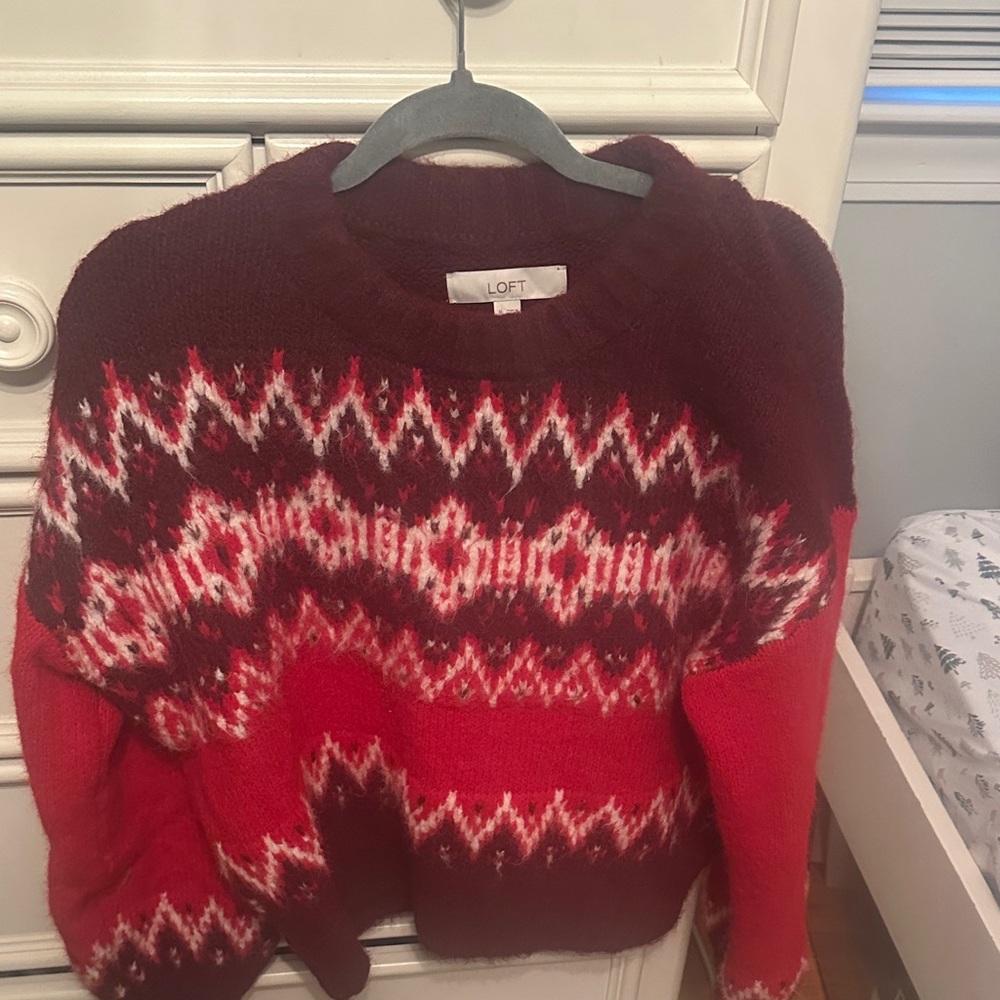 LOFT Women's Burgundy and Red Patterned Sweater
